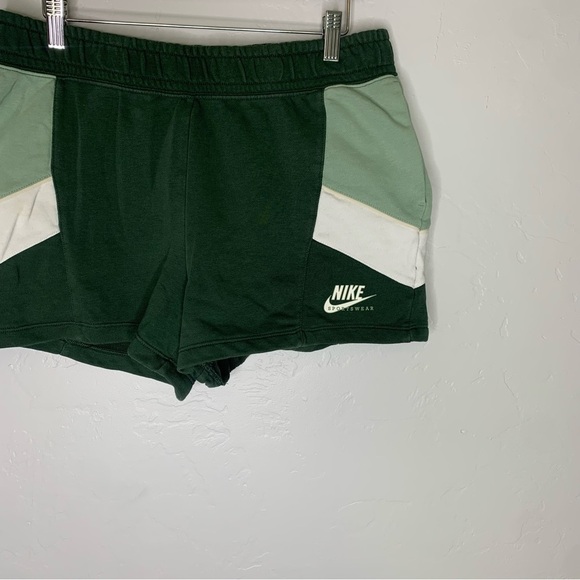 Nike Green Color Block Cotton Shorts Size Large - Picture 2 of 12